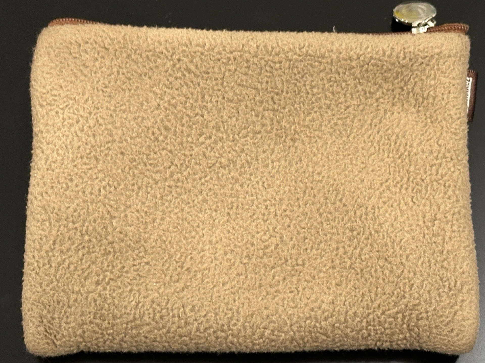 Don 刺繡絨毛收納包