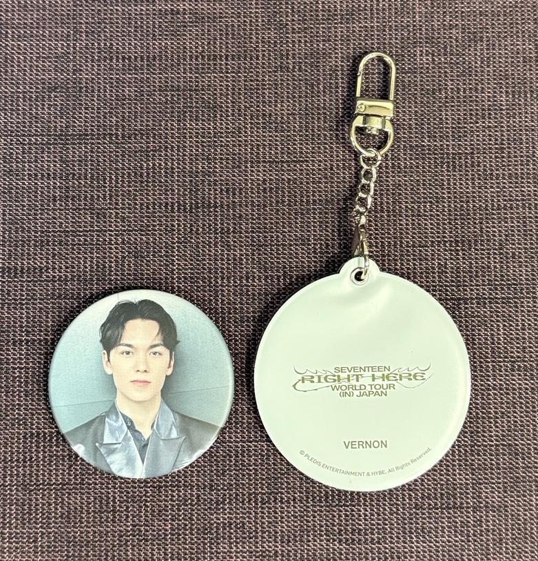 💛SEVENTEEN｜率｜RIGHT HERE 日巡徽章+徽章套(小扇套)