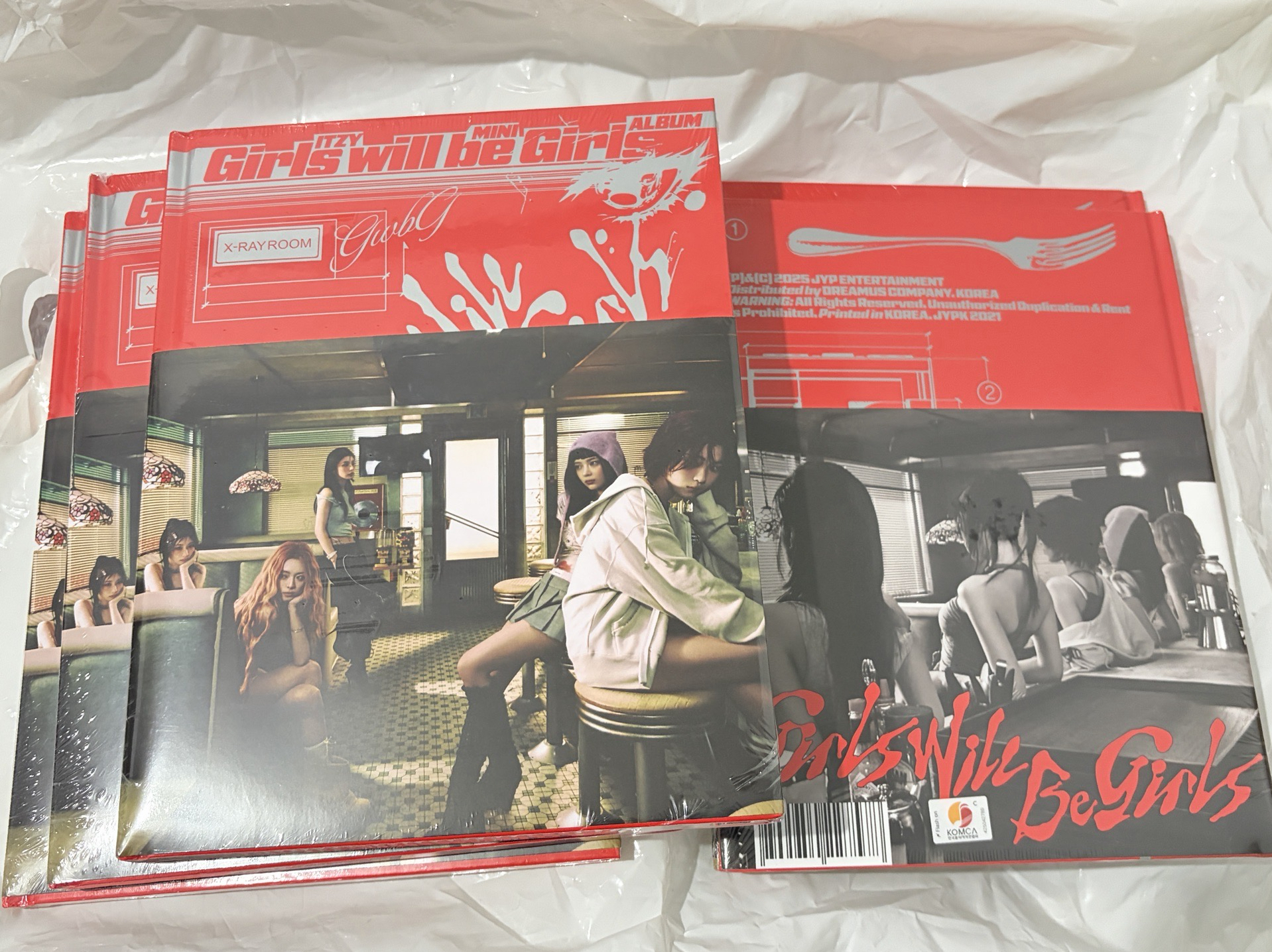 ITZY - GIRLS WILL BE GIRLS 專輯