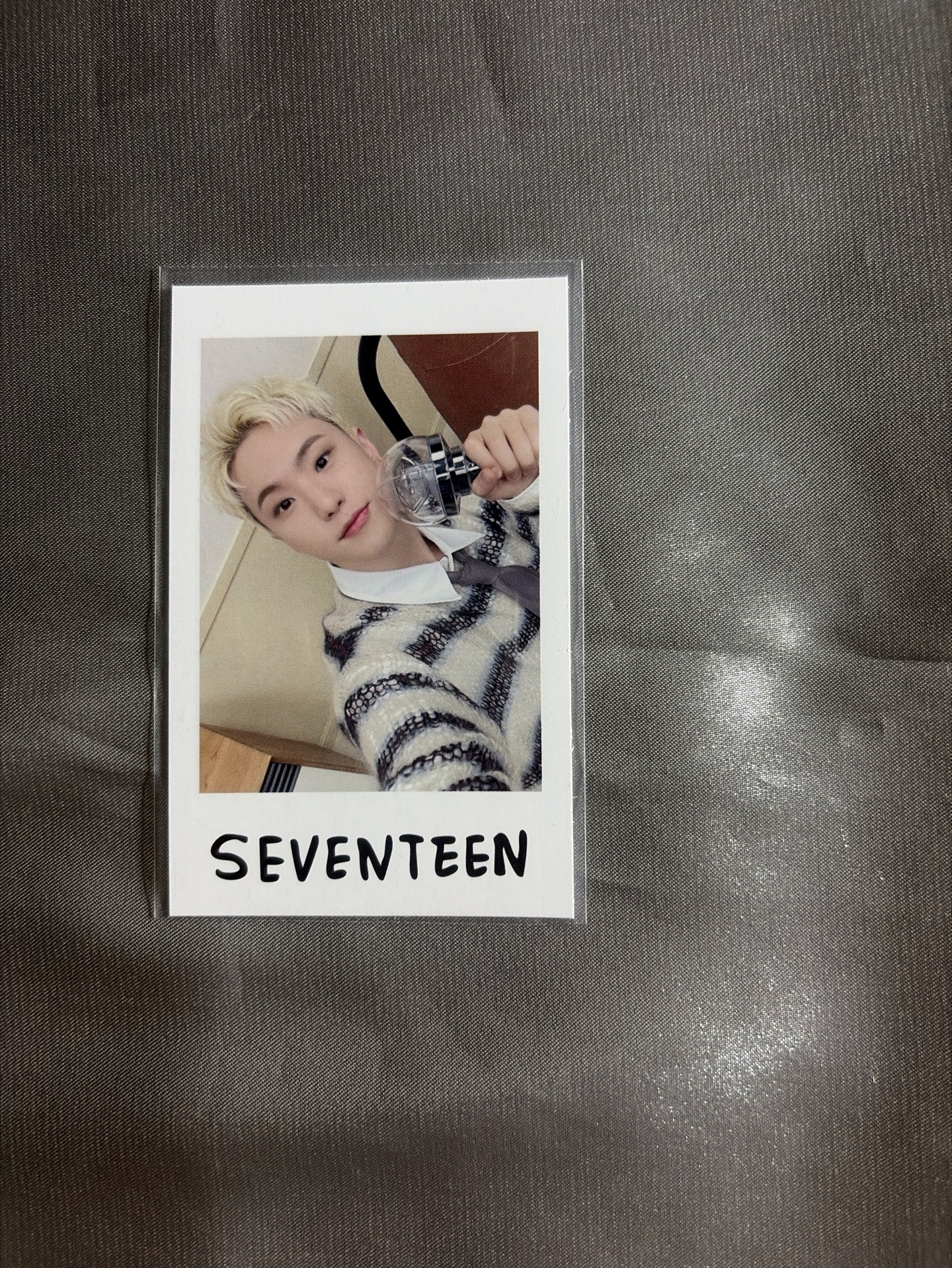 榮 holiday拿棒自拍拍立得