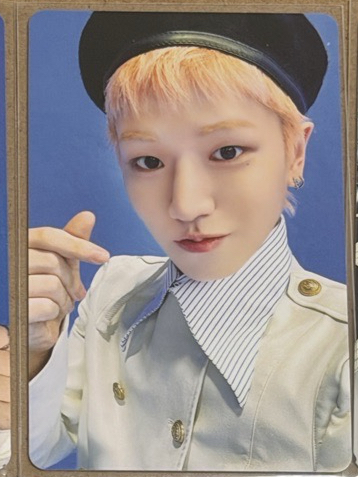 可愛水獺的手指愛心-AND隨機-RIWOO