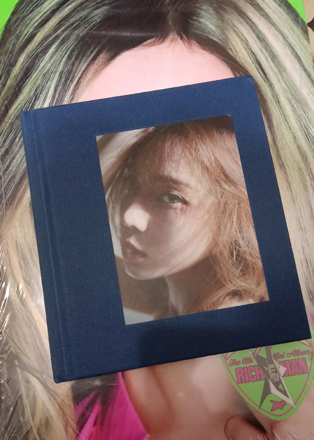 僅背面標籤痕跡