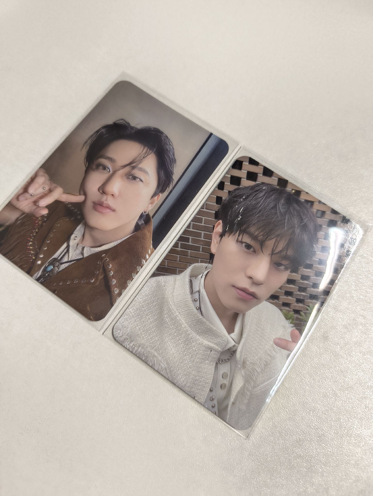 數星星中背「拉鈎！約定彼此都要幸福呀！」