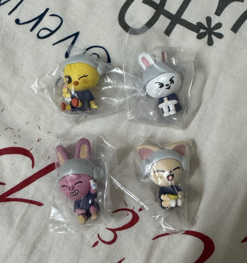 BANDAI扭蛋公仔（桑拿系列）