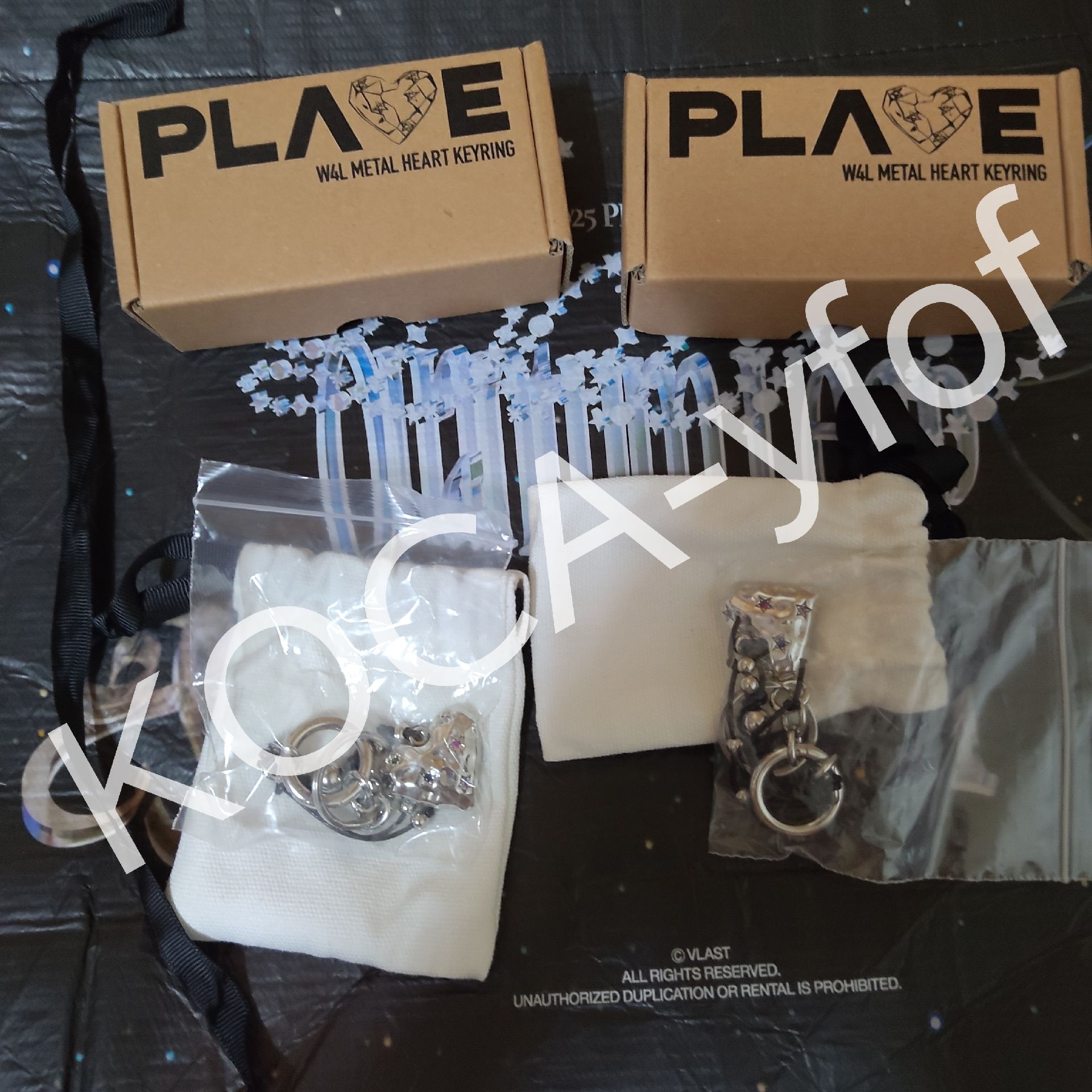 一週年快閃金屬鑰匙圈⭐餘左邊那個⭐需綁700