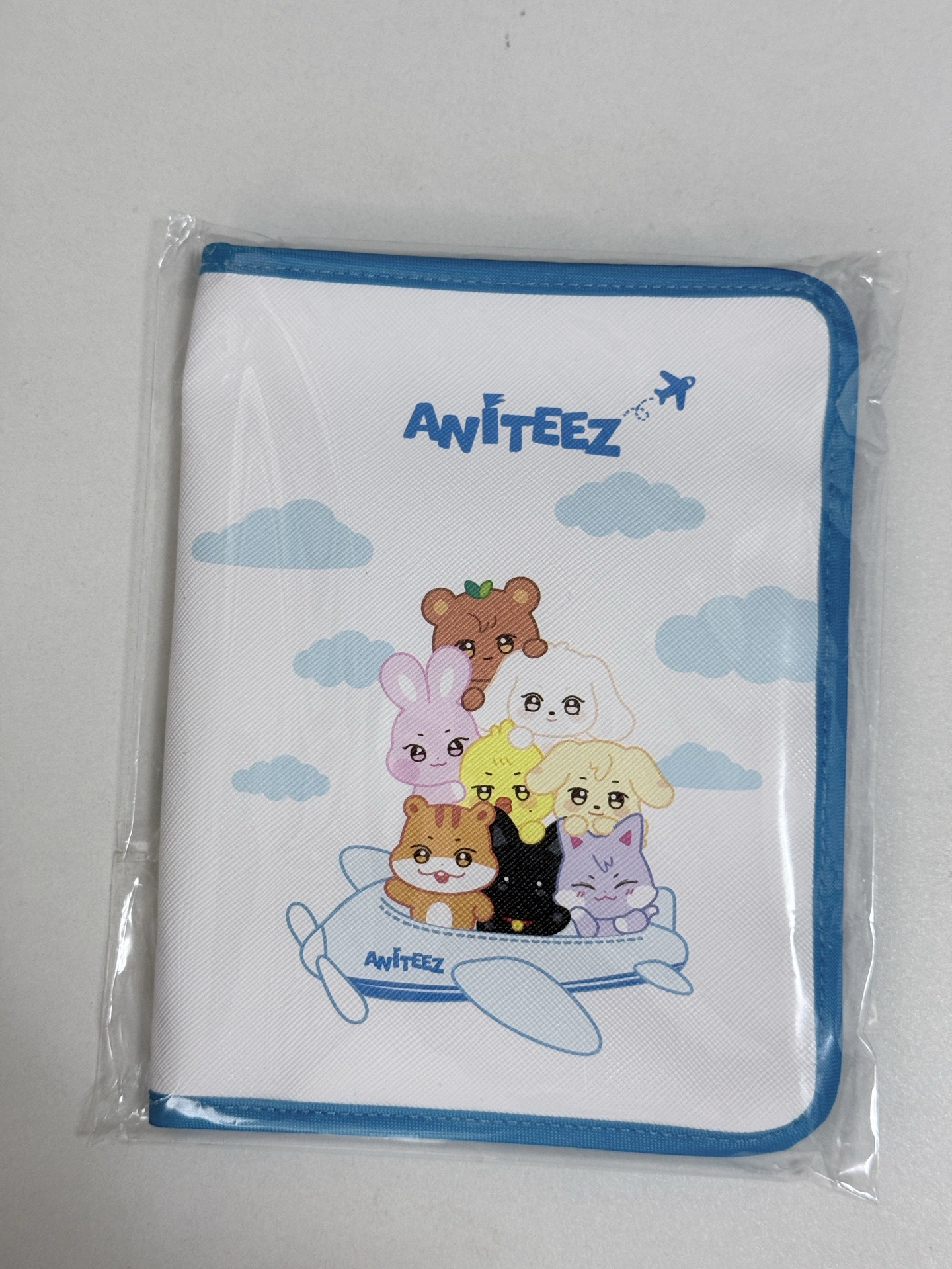 ANITEEZ IN THE CALLING 護照套（無卡）