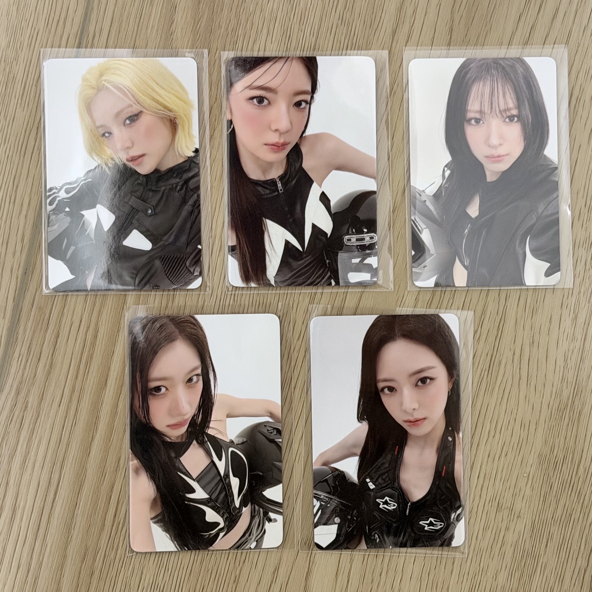 套出 ITZY TNVS 三巡 首爾場 線下 滿額卡