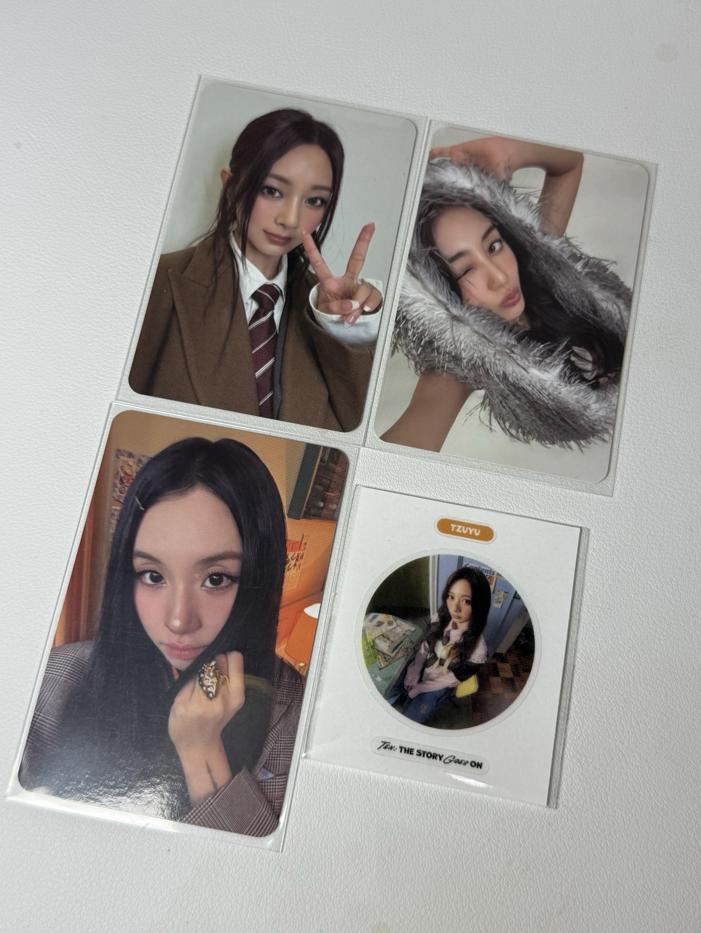 十週年專卡+子瑜貼紙