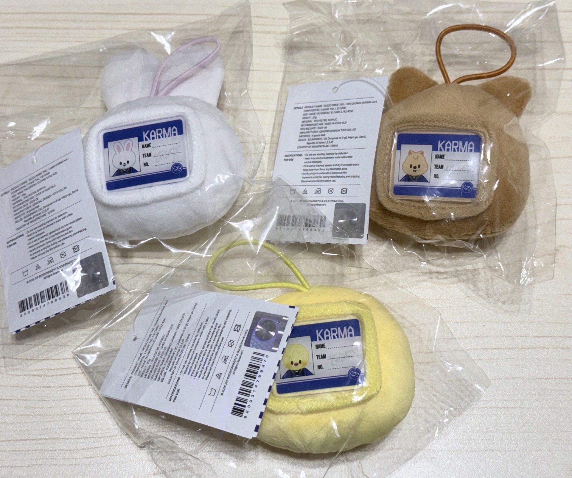 KARMA快閃店 大頭姓名牌吊飾+手拿鏡 旻/城/菲