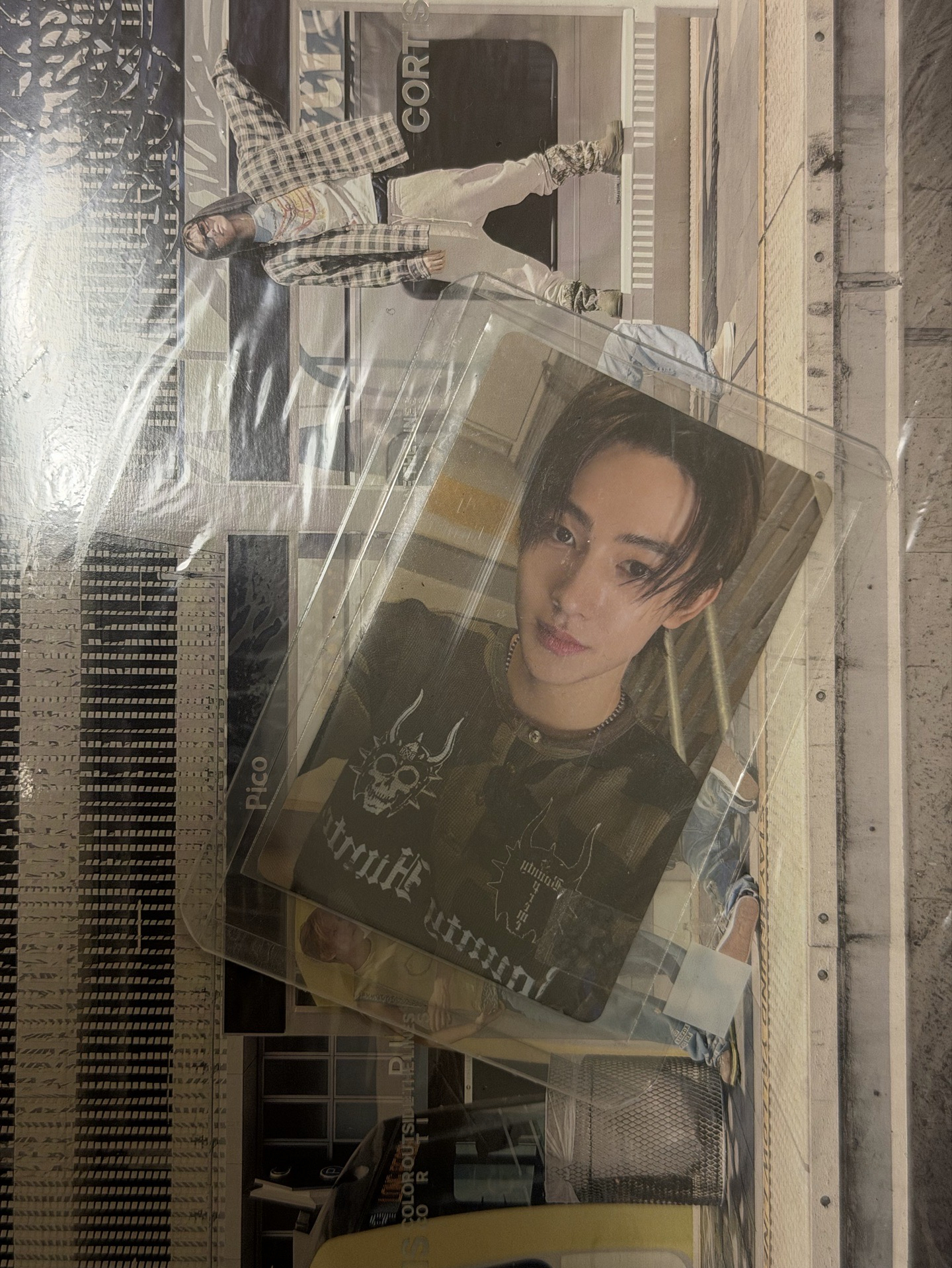 cortis wvs嚴成玹特典