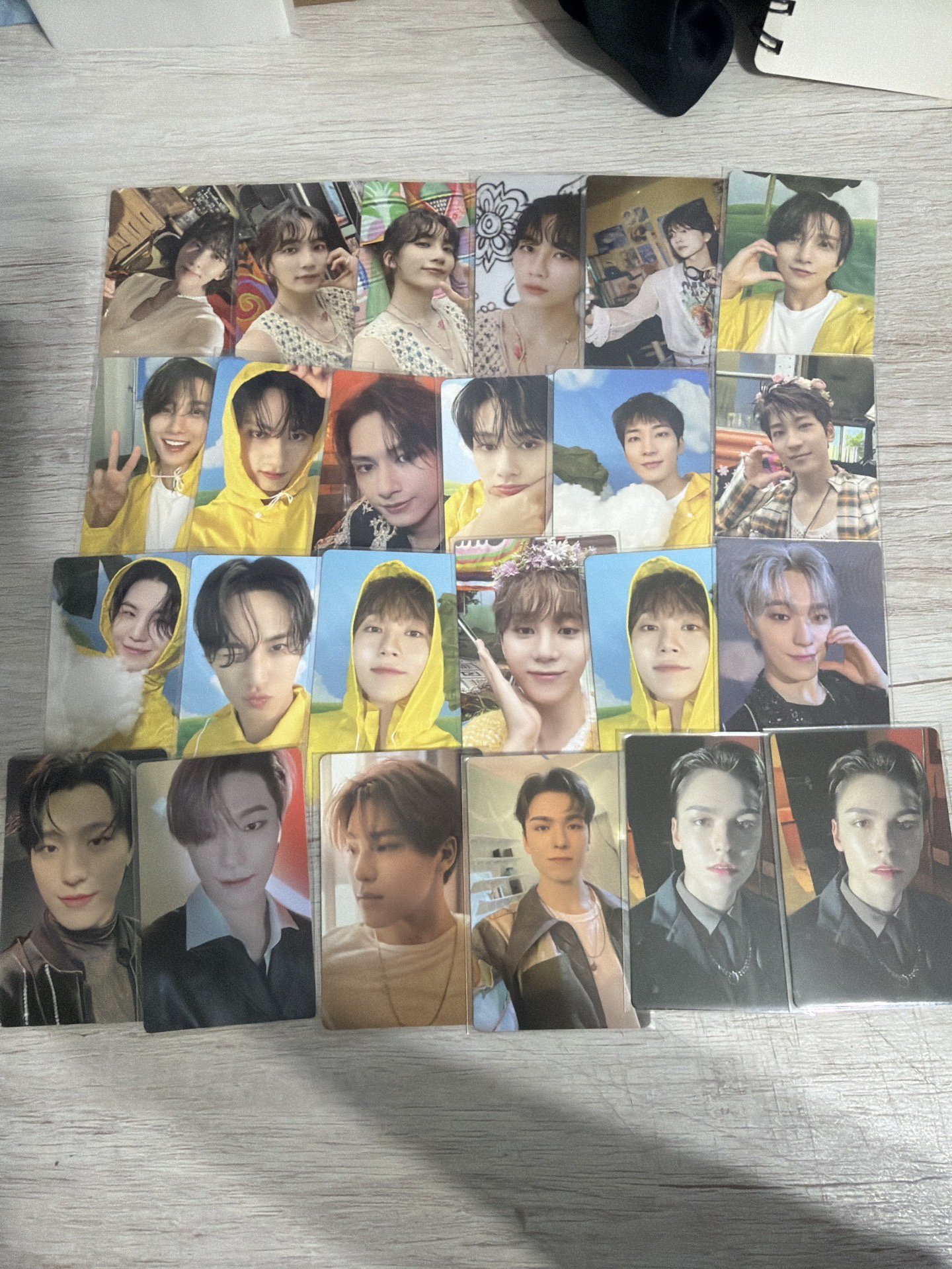 SEVENTEEN 專/特典卡