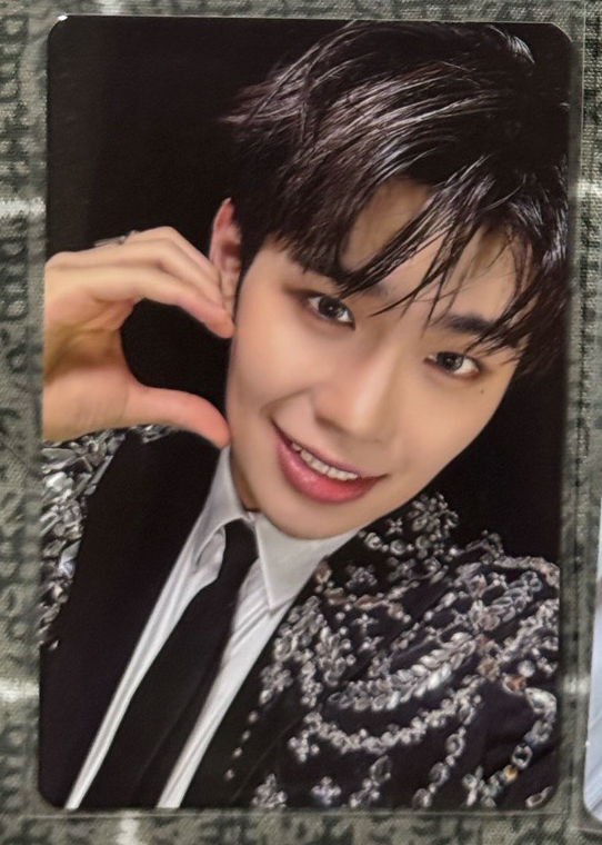 世巡 隨機卡 比心