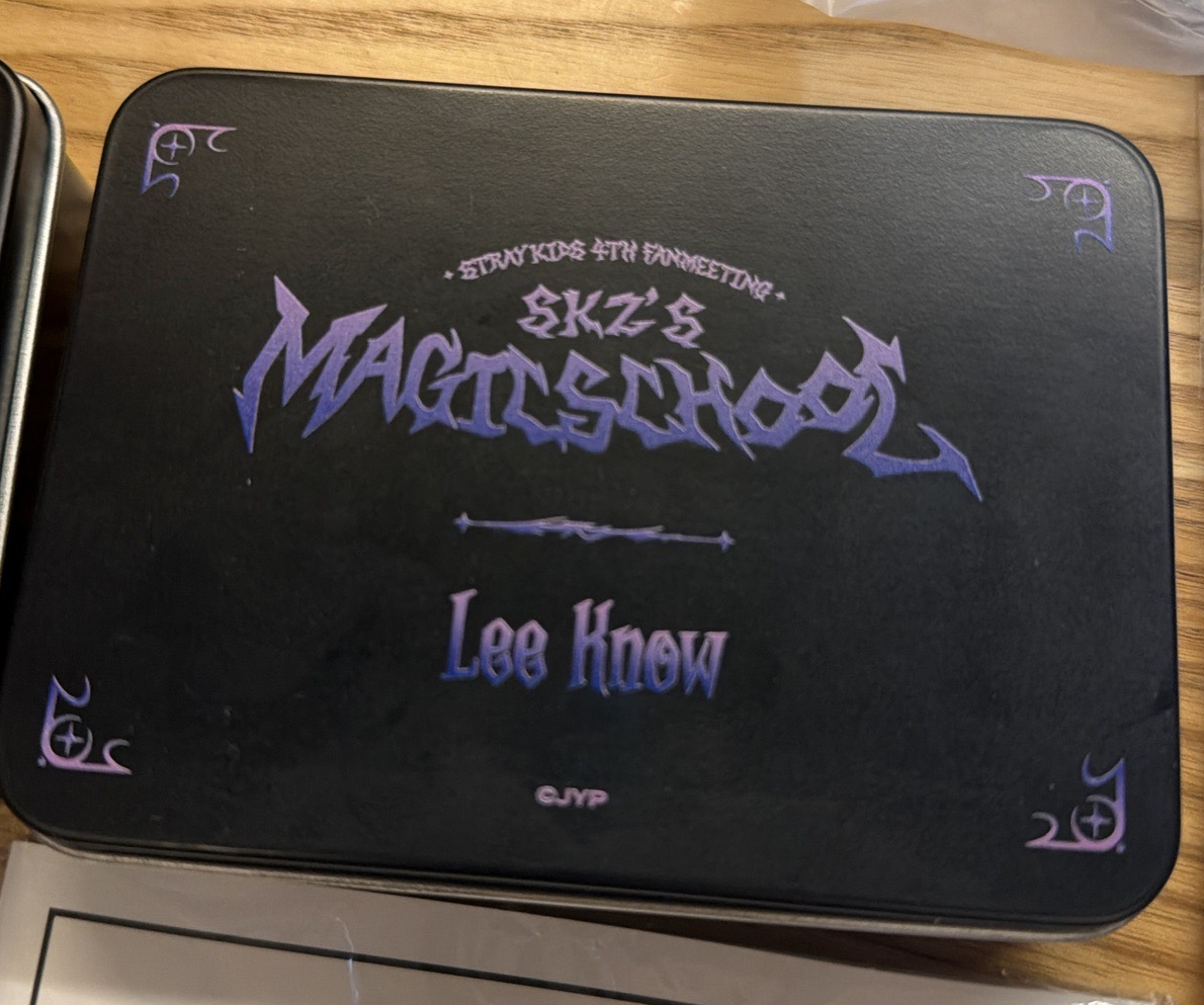 鐵盒-旻（只有鐵盒+貼紙+卡膜）