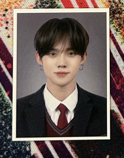 場限竣🦊 學生證件照