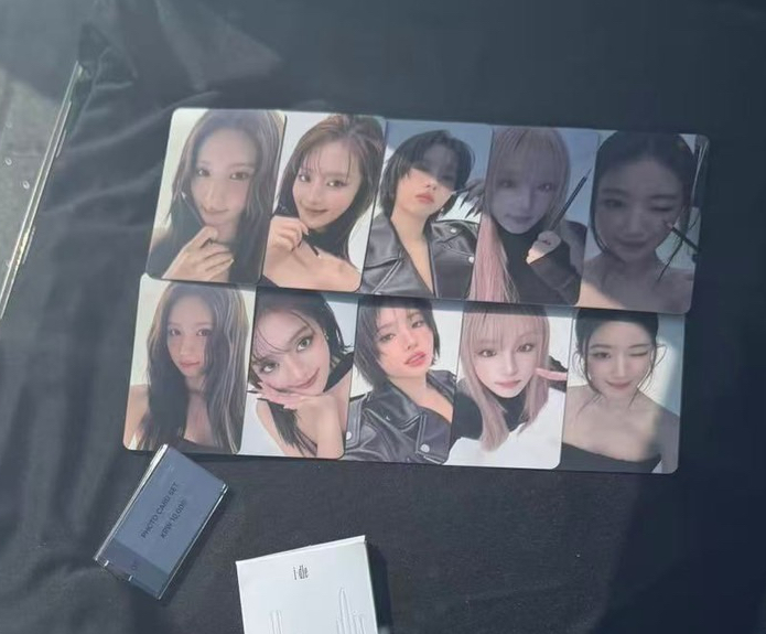 首爾場場週套卡單成員拆車