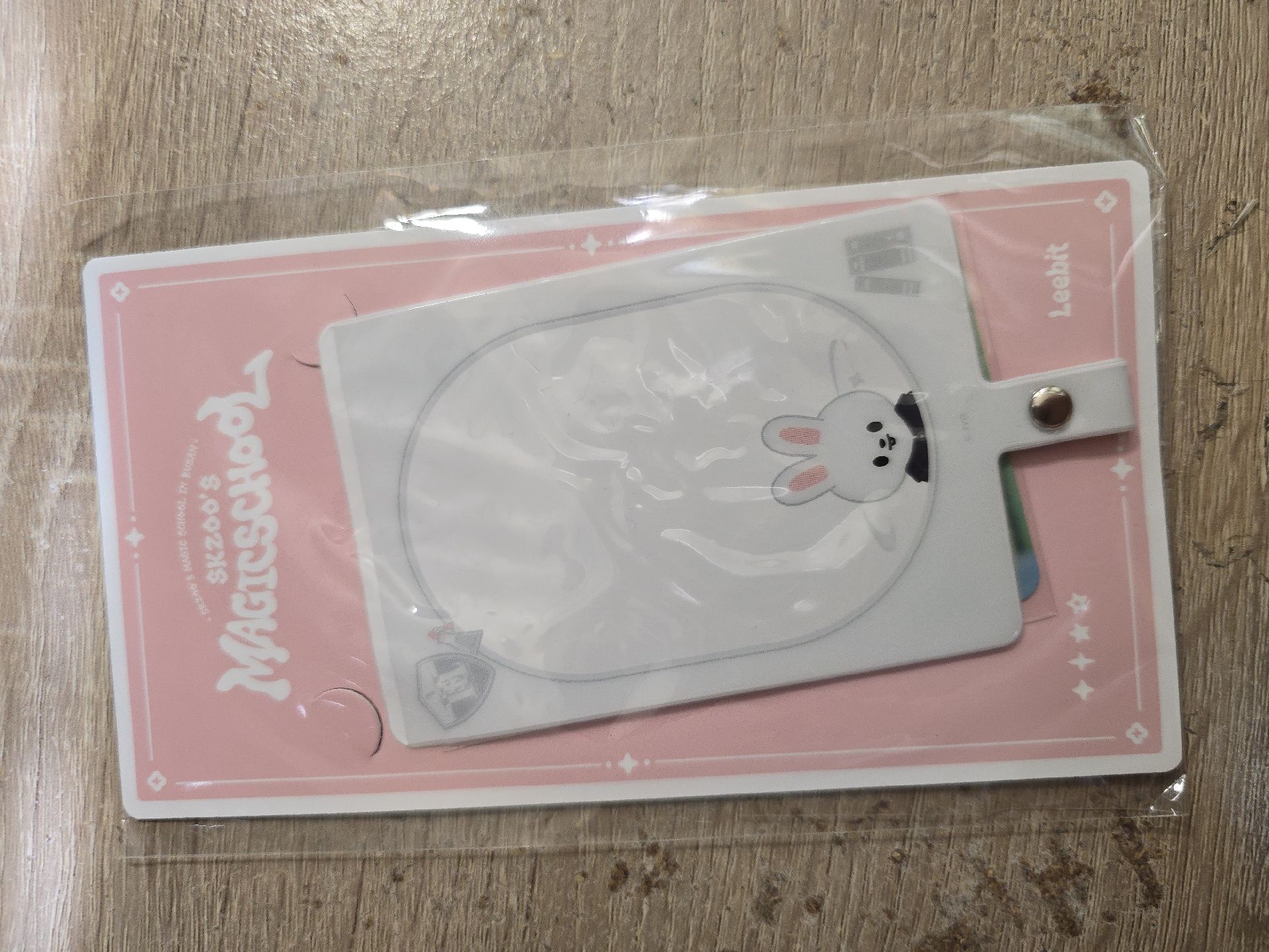 4th FM 釜山快閃店 手機掛繩夾片 