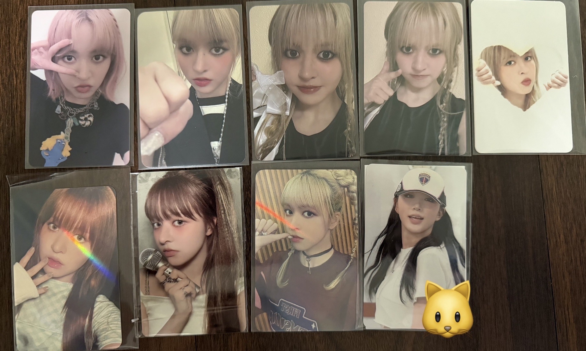 NMIXX 莉盤 參雜一張嫄(｡ ́︿ ̀｡)