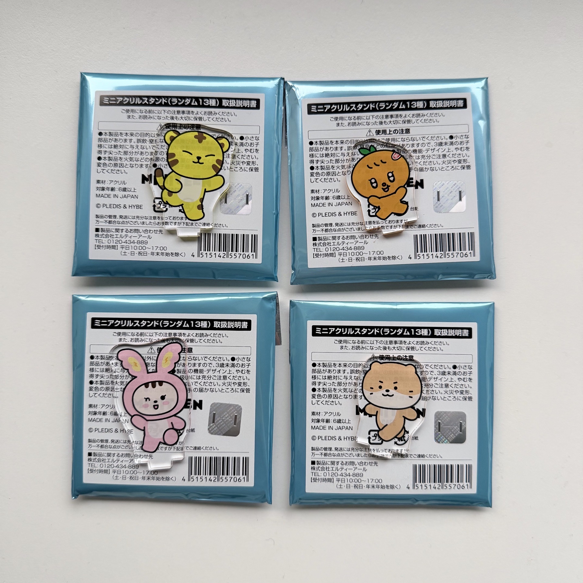 MINITEEN CAFE 壓克力立牌