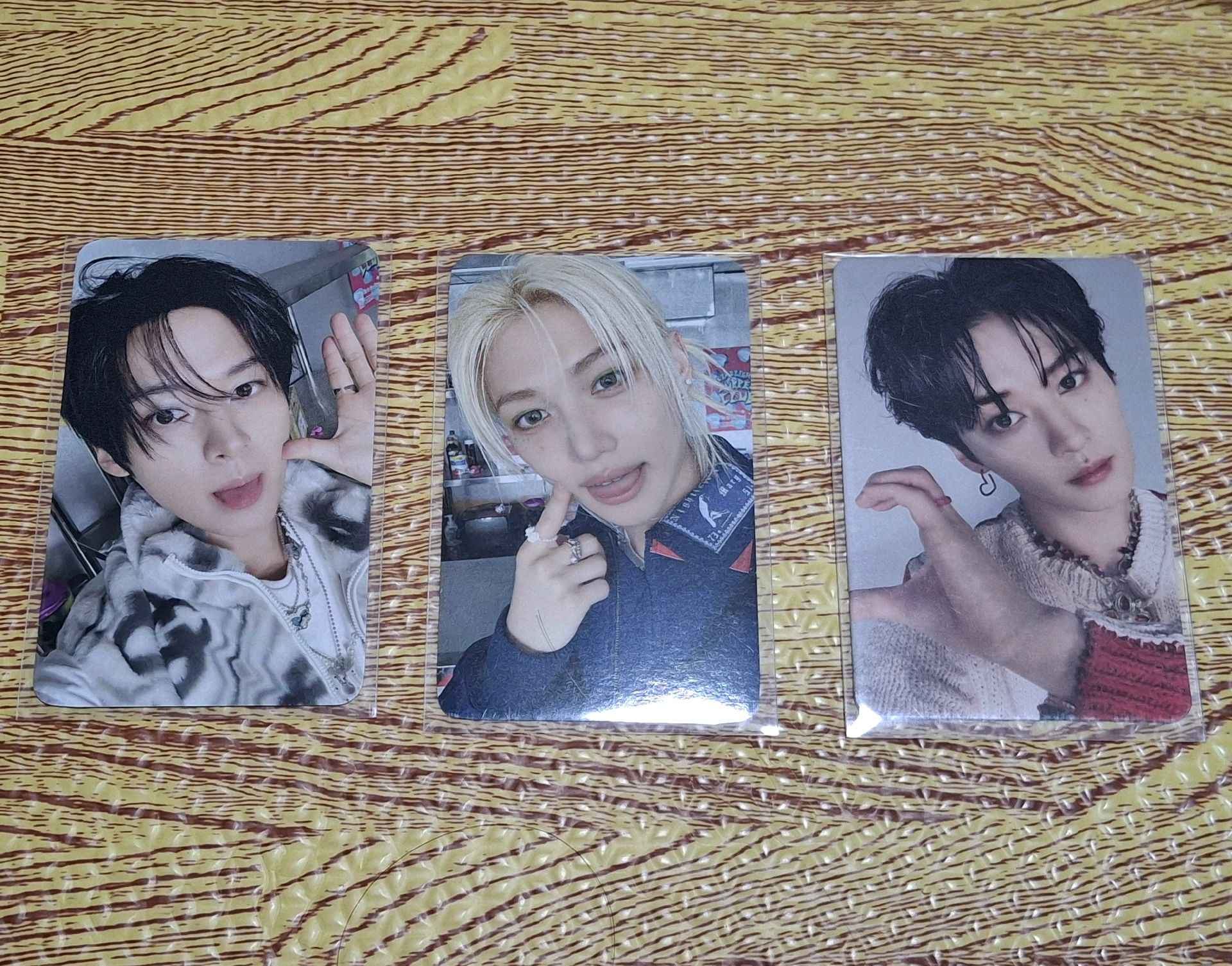 2026年曆特典吐舌旻+2026年曆特典吐舌菲+MAXIDENT專卡旻