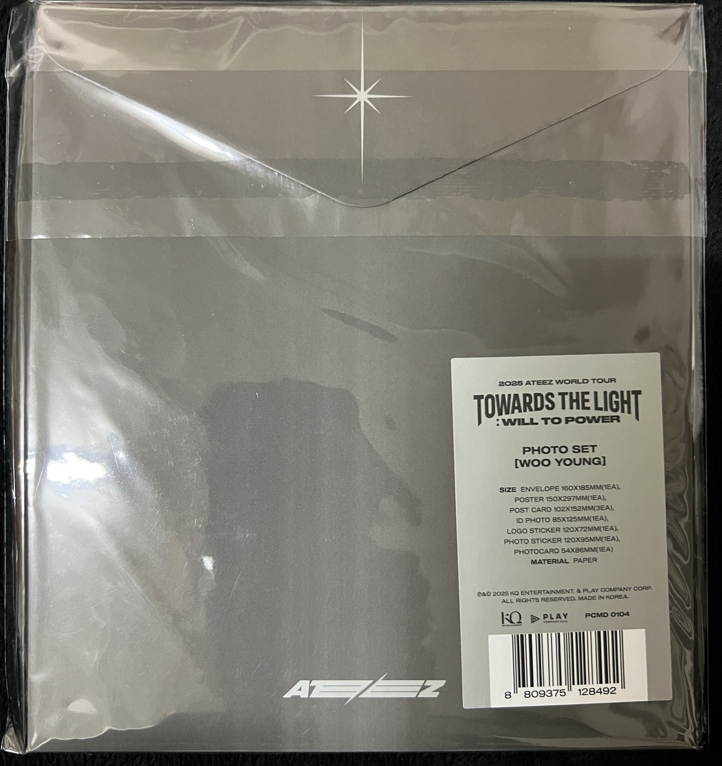 TOWARD THE LIGHT 成員相片組-榮(全新未拆)