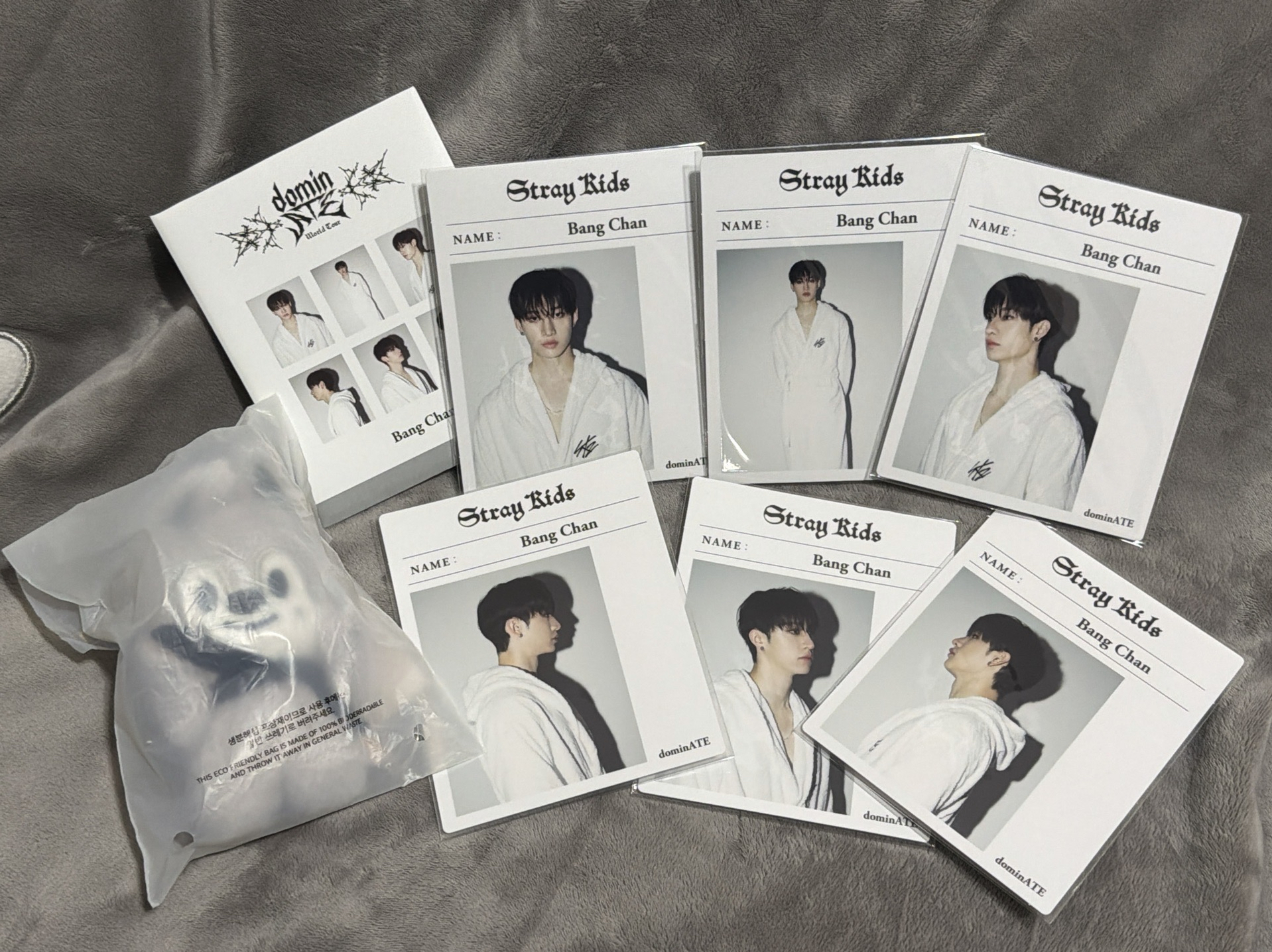 捧臉燦+浴袍大卡