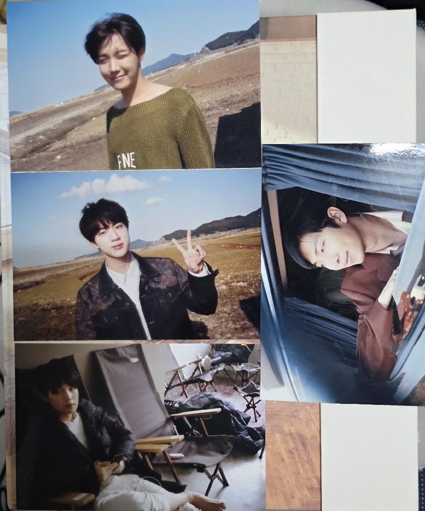 今日展寫真集（含生寫真，外殼內裏和第一頁有小黃漬，其他內頁無損）