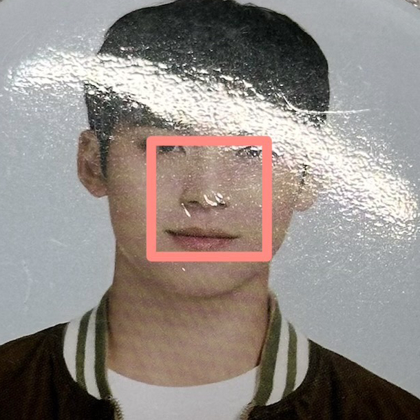 24’克拉島 徽章 金珉奎（有損）