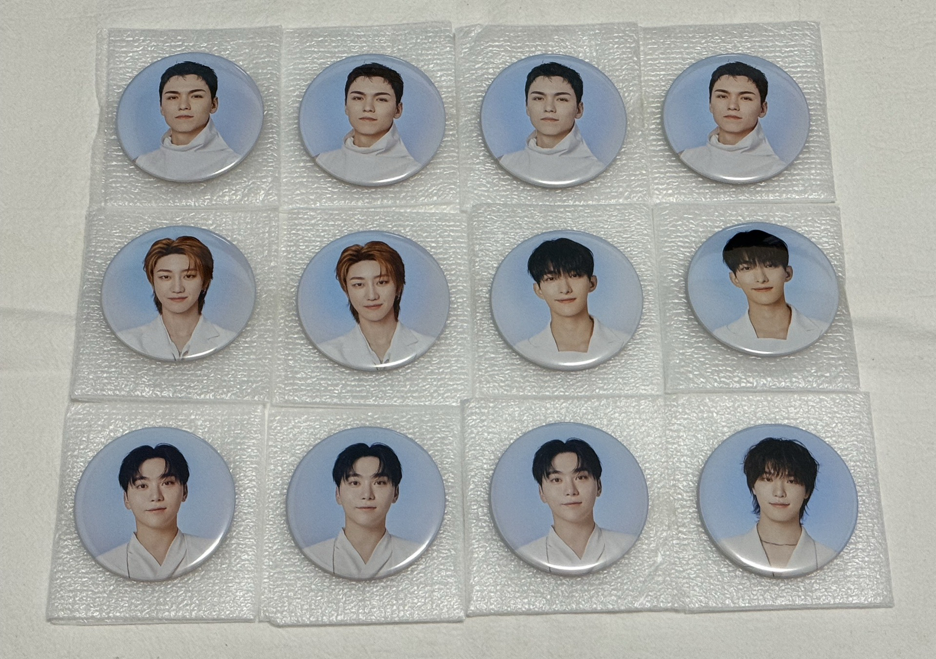 NEW_ 徽章 八碩寛率燦