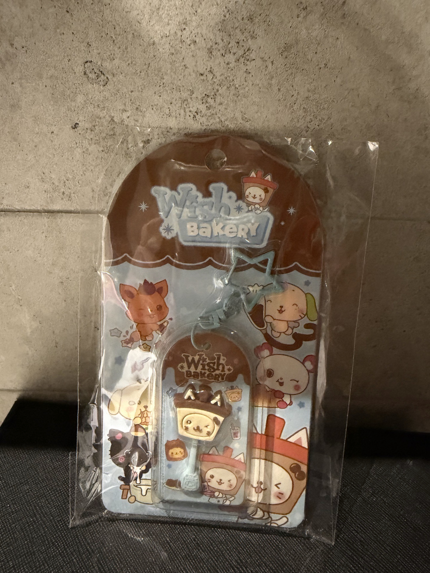 NCT Wish BAKERY chocolate keyring Yushi