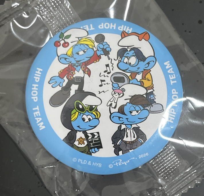 藍色小精靈徽章 泡隊全身