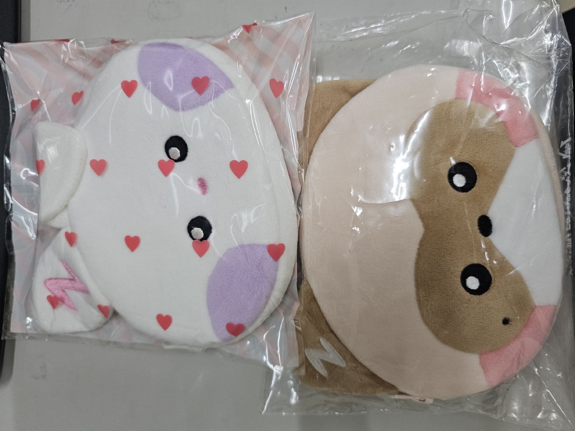 zeroni 收納包全新含卡 愛心娃 奶嘴徽章