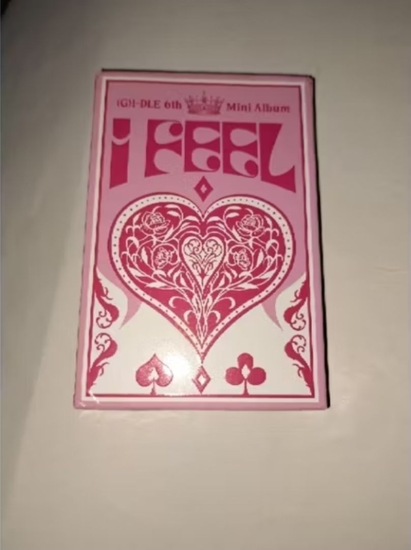 (G)I-DLE I-DLE 麵lo 琦lo I LOVE 琦單封 I FEEL Queencard版 空專 未拆