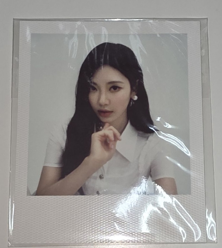 NINGNING 2025年曆隨機拍立得