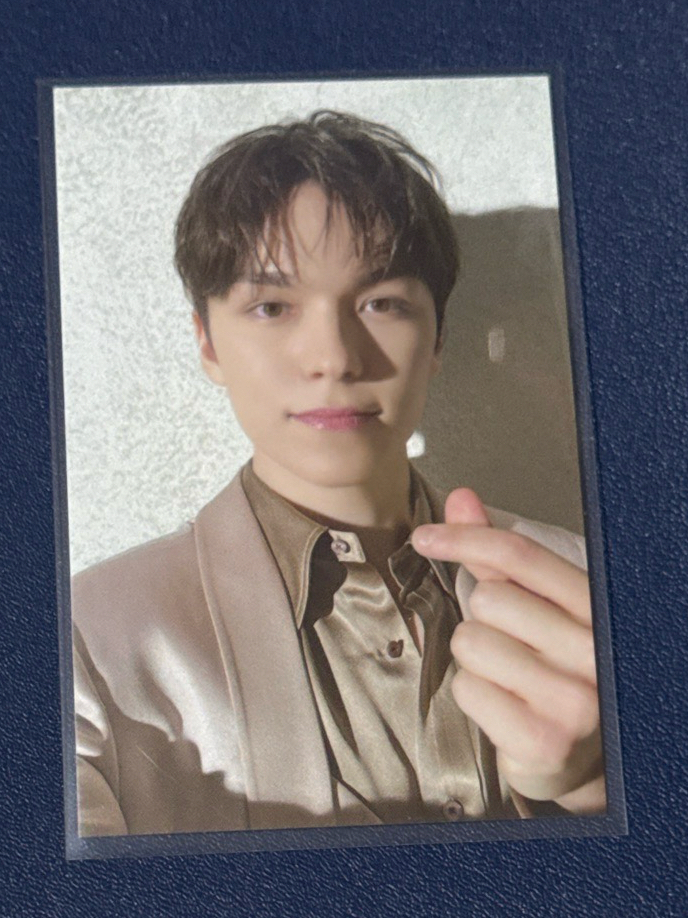 率-RIGHT HERE高陽外套卡