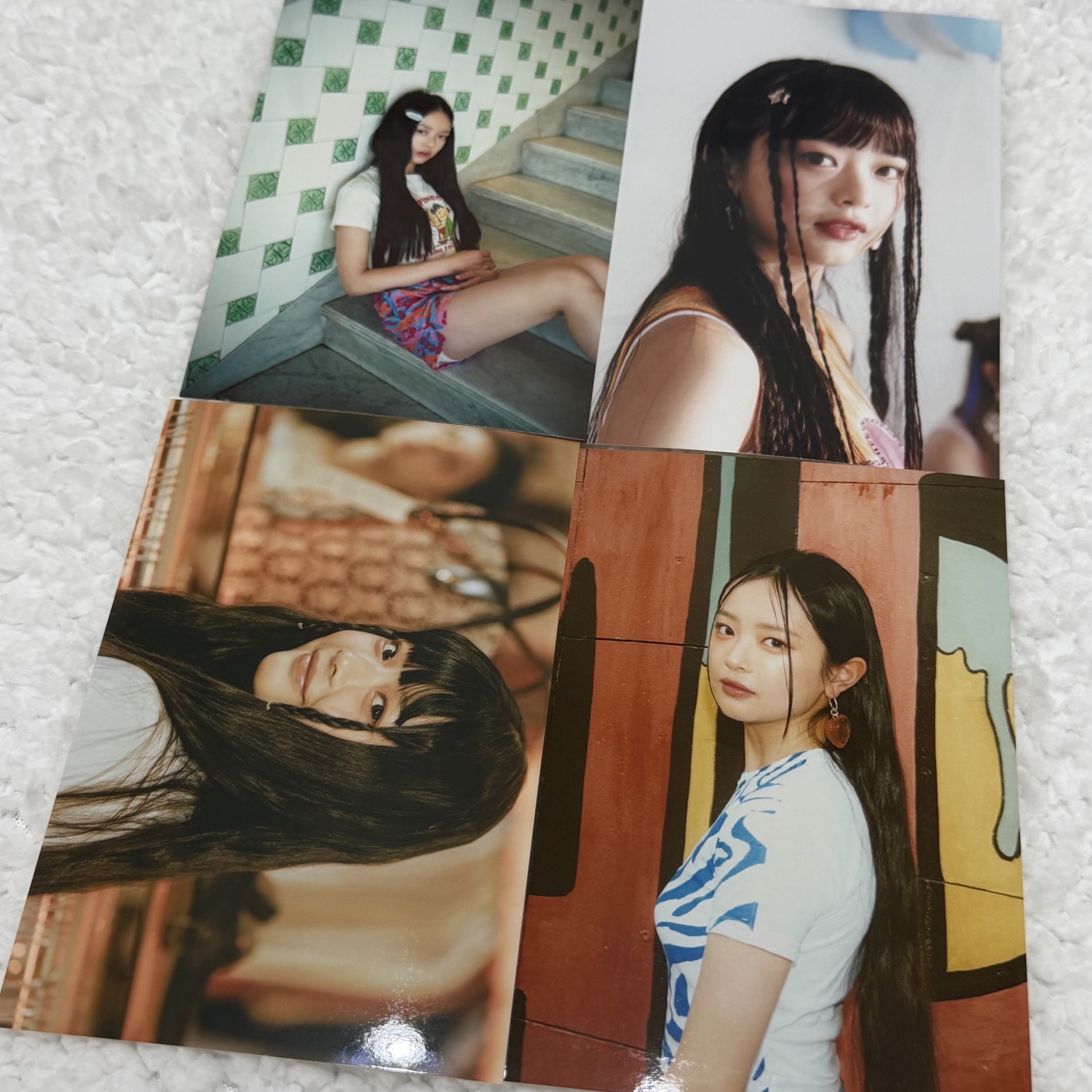 Hanni出道初版明信片