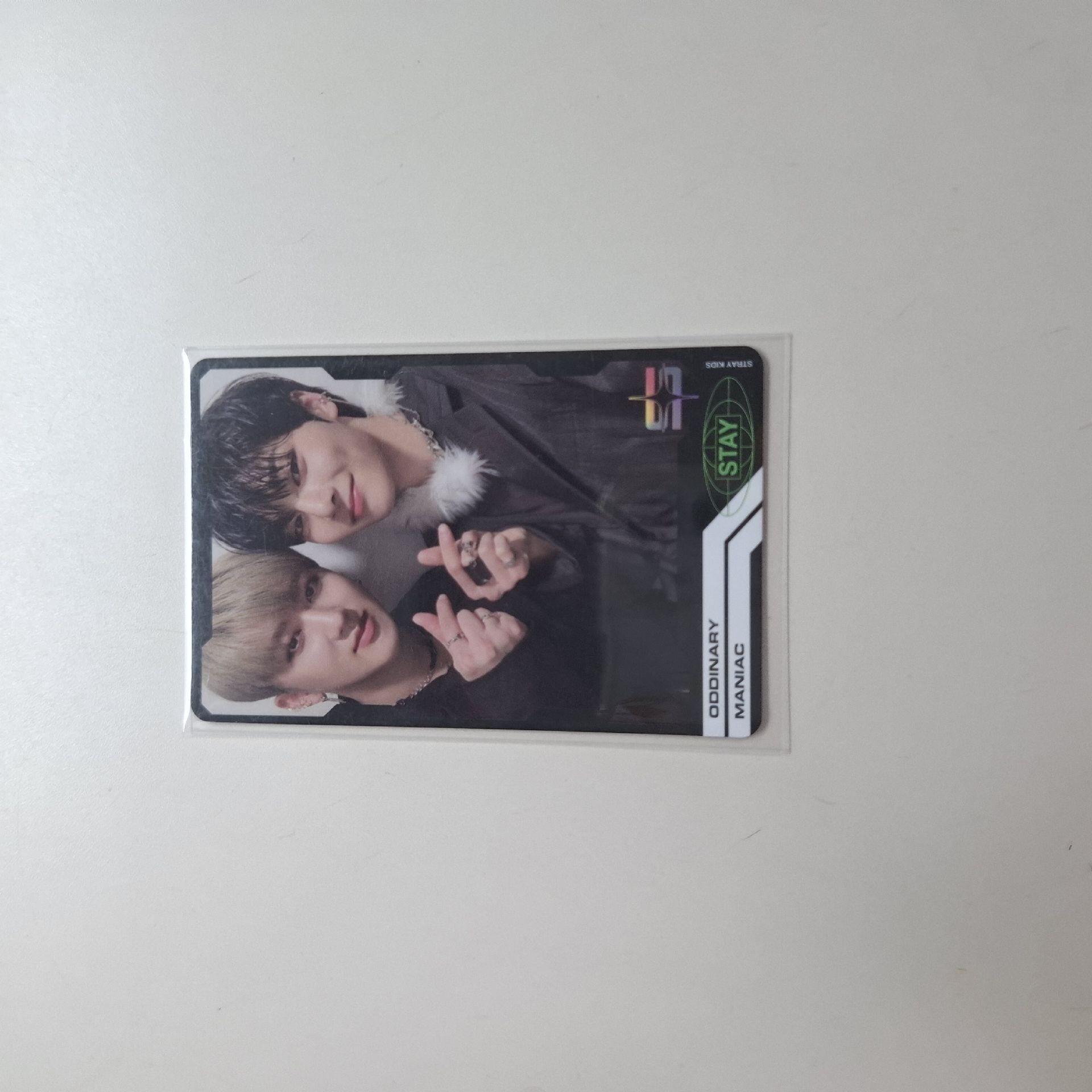 ODDINARY 專輯卡 黑版雙人卡