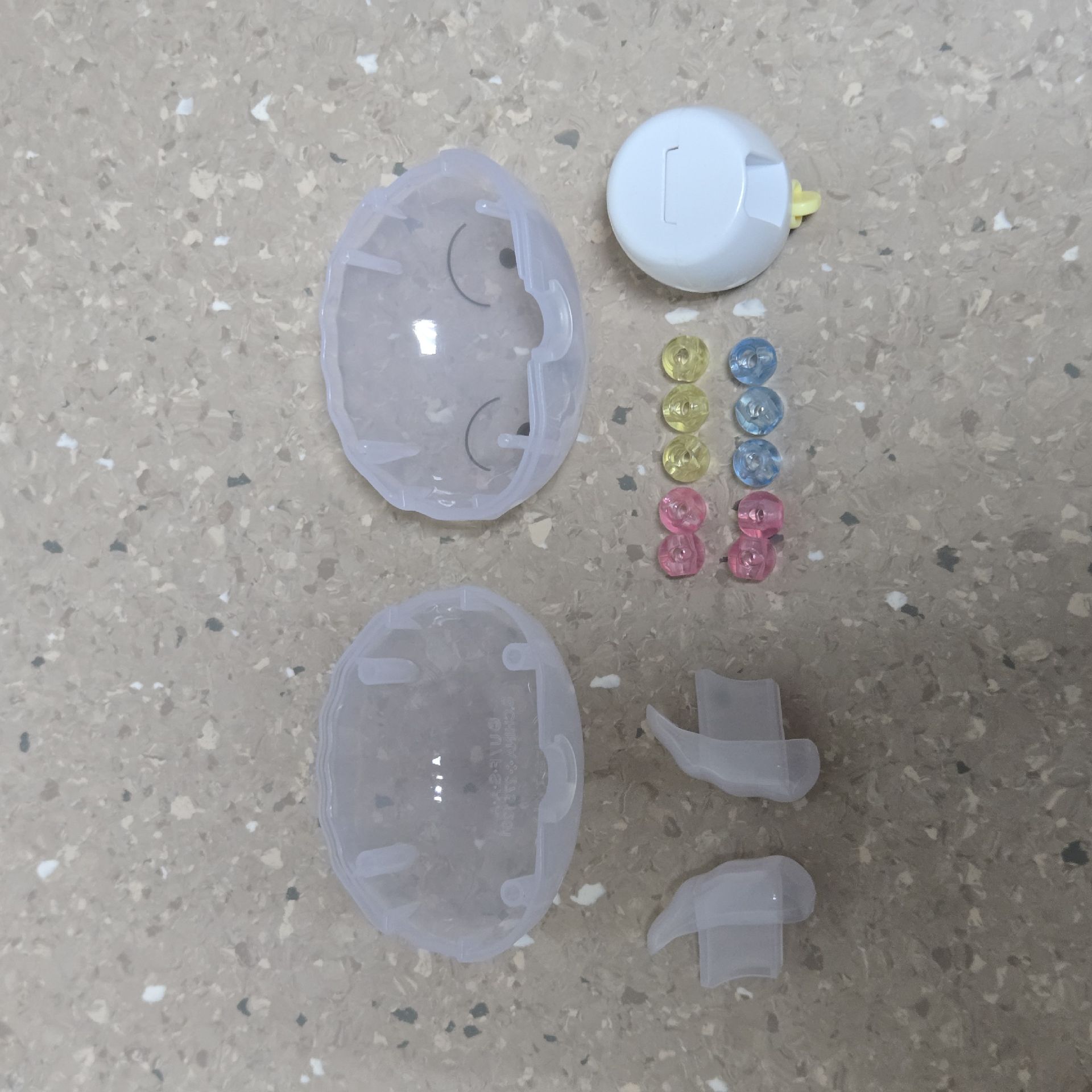 〔萬代扭蛋〕在家玩扭蛋 小白扭蛋機