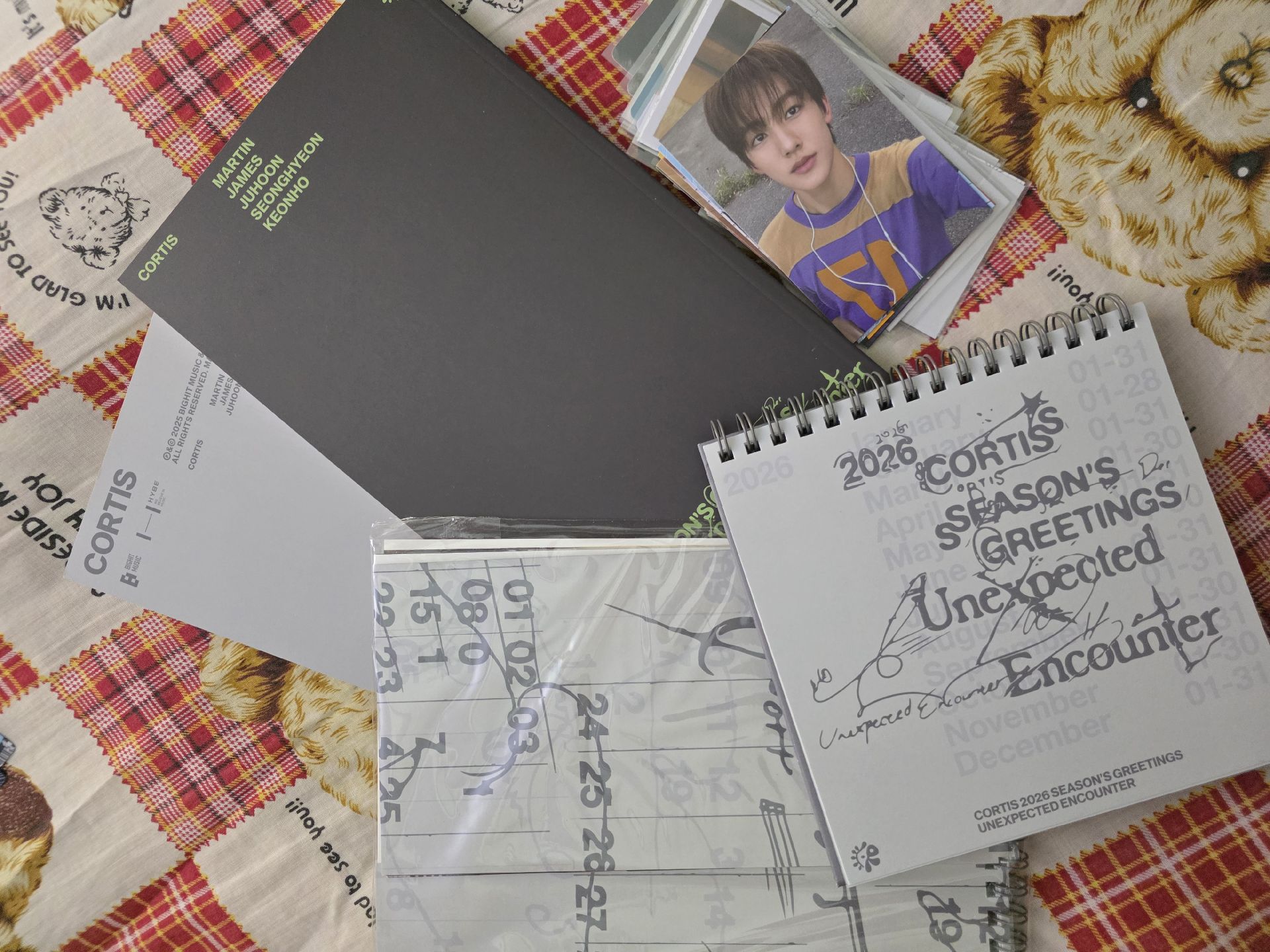 CORTIS 2026年曆（僅拆檢、未使用）含特典，社長大人購入，保證正版