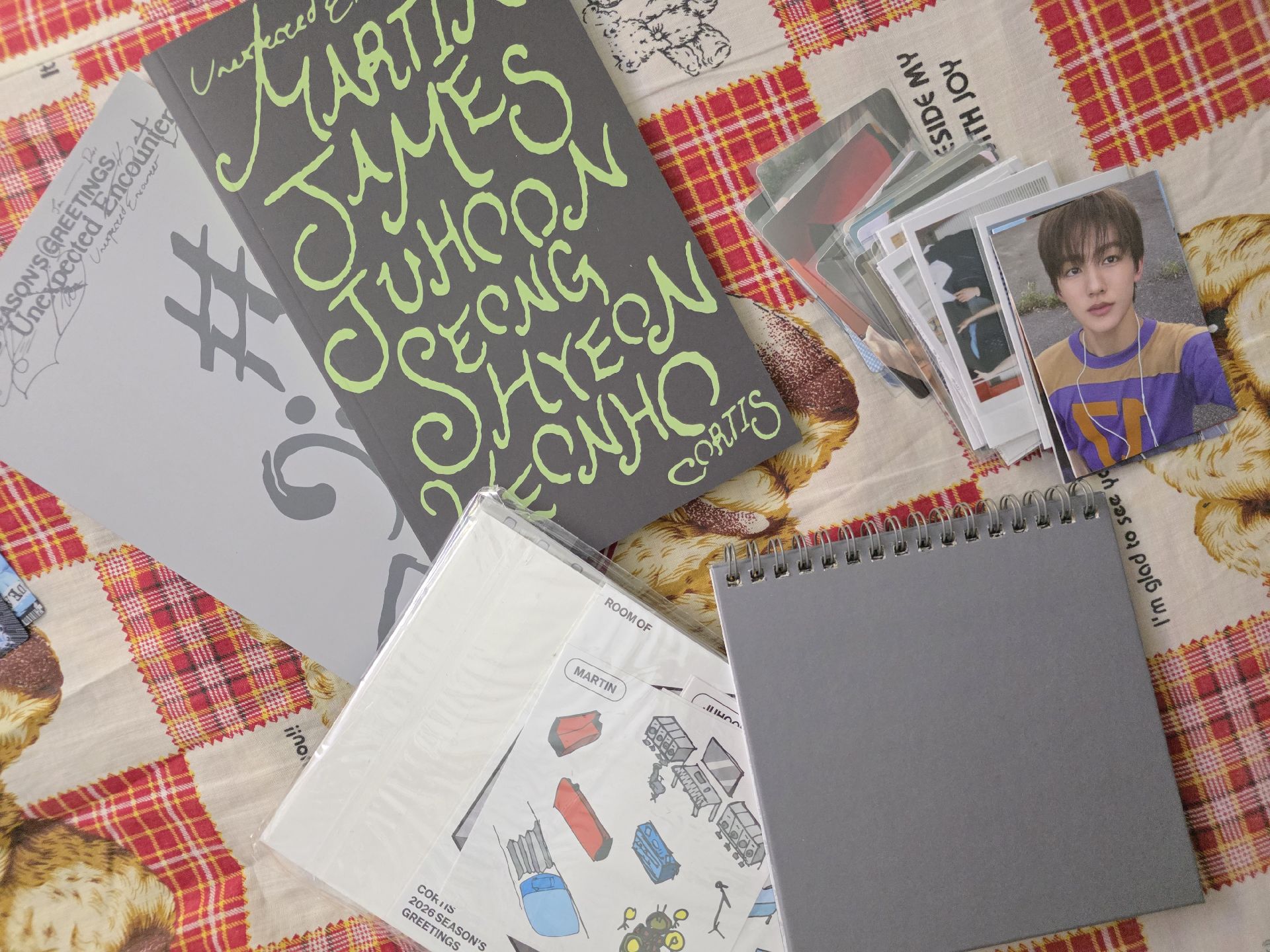 CORTIS 2026年曆（僅拆檢、未使用）含特典，社長大人購入，保證正版