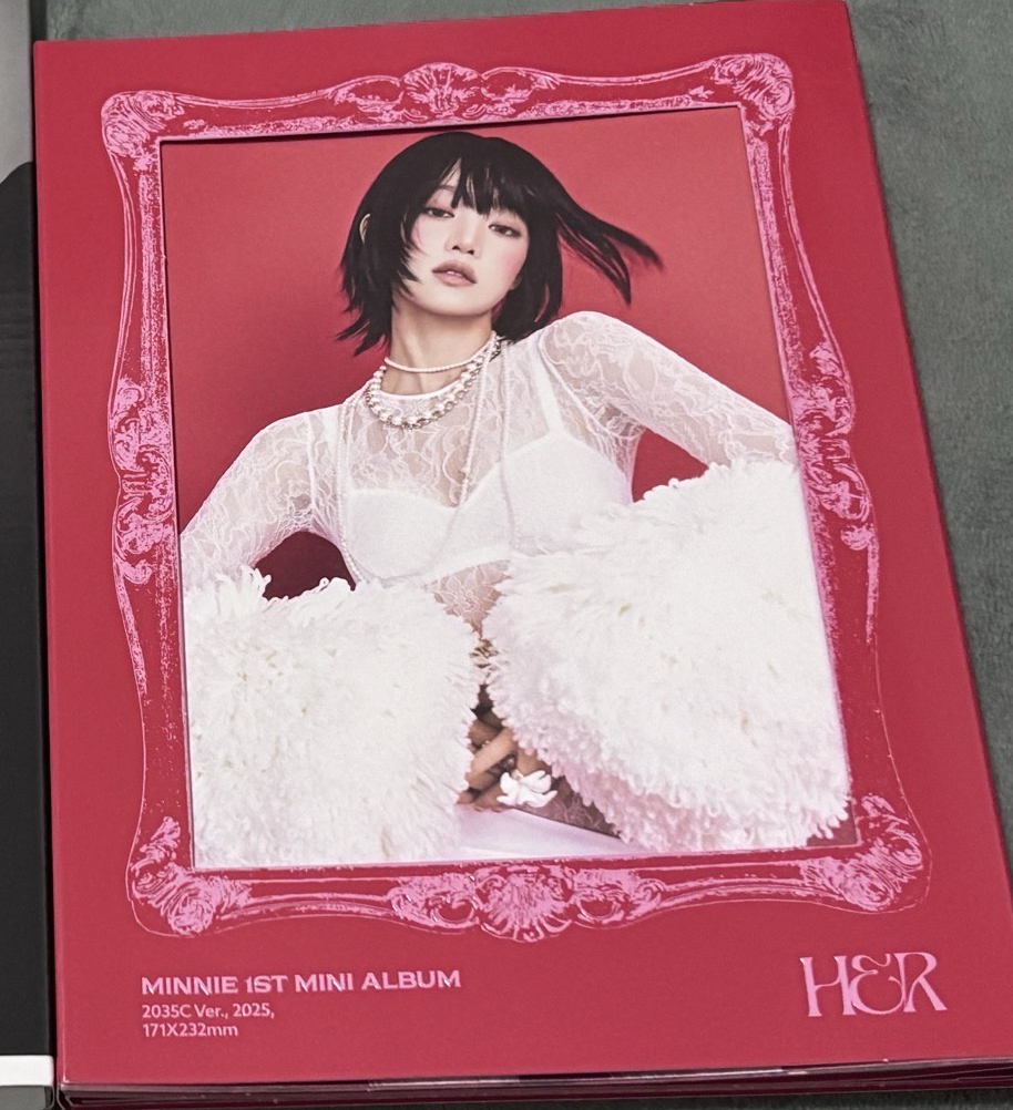 HER(妮SOLO +海報)