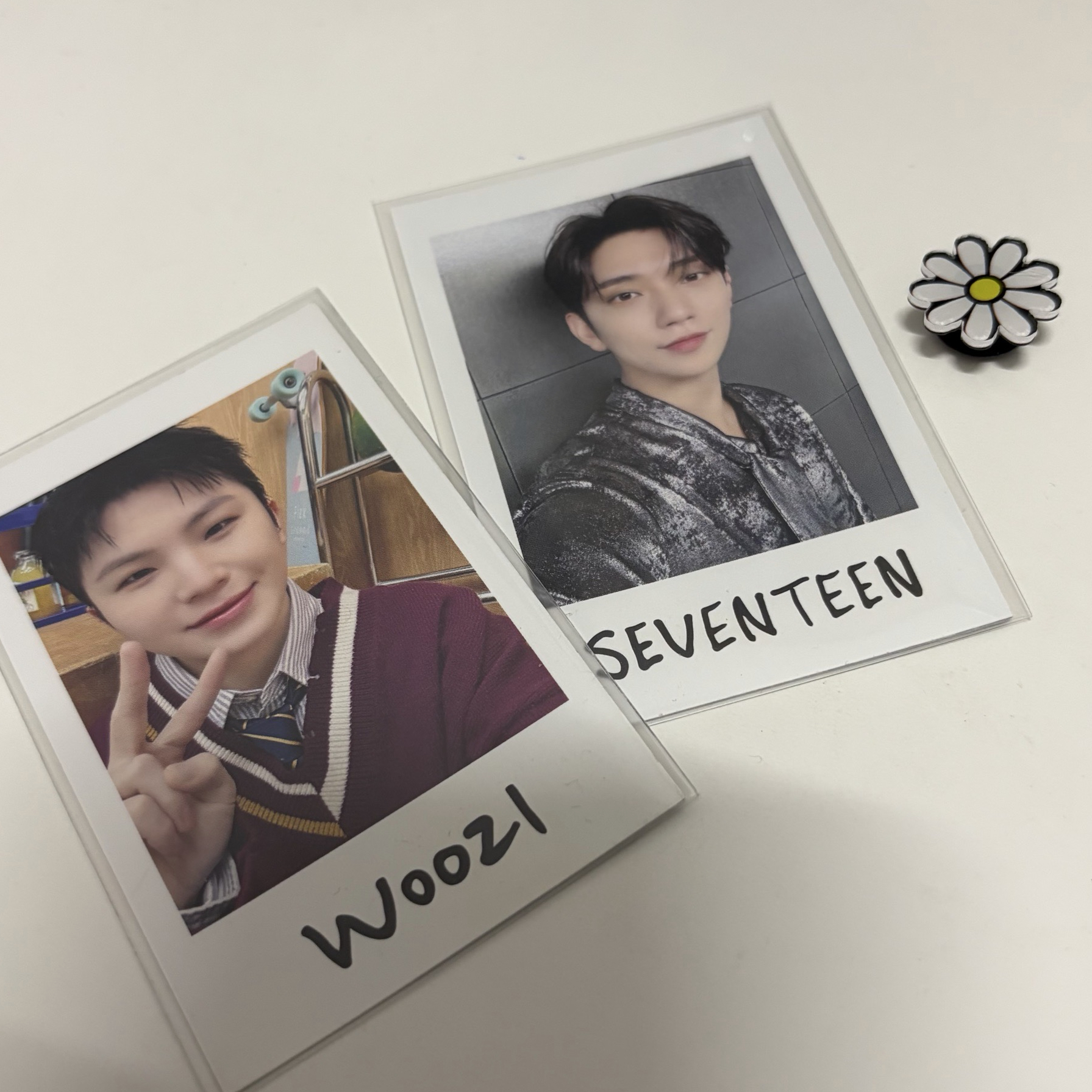 Follow 秀+Holiday 勳 拍立得