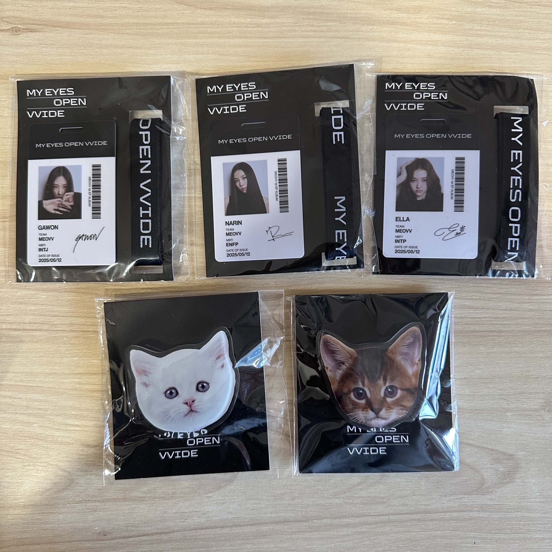 MEOVV快閃 員工證/手機支架