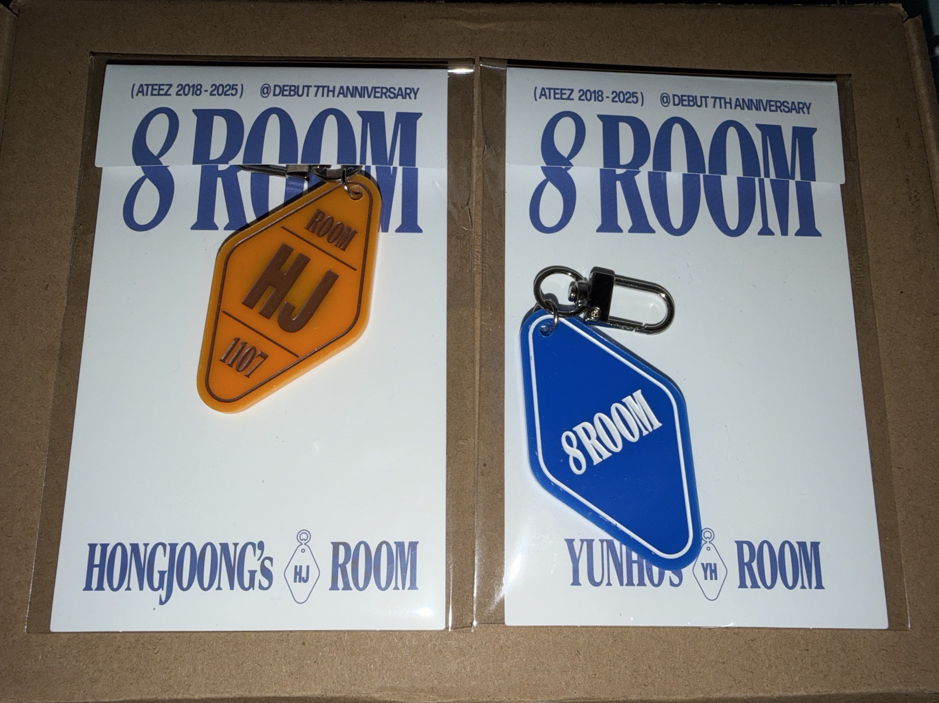 8ROOM 鑰匙圈吊飾（不含卡）