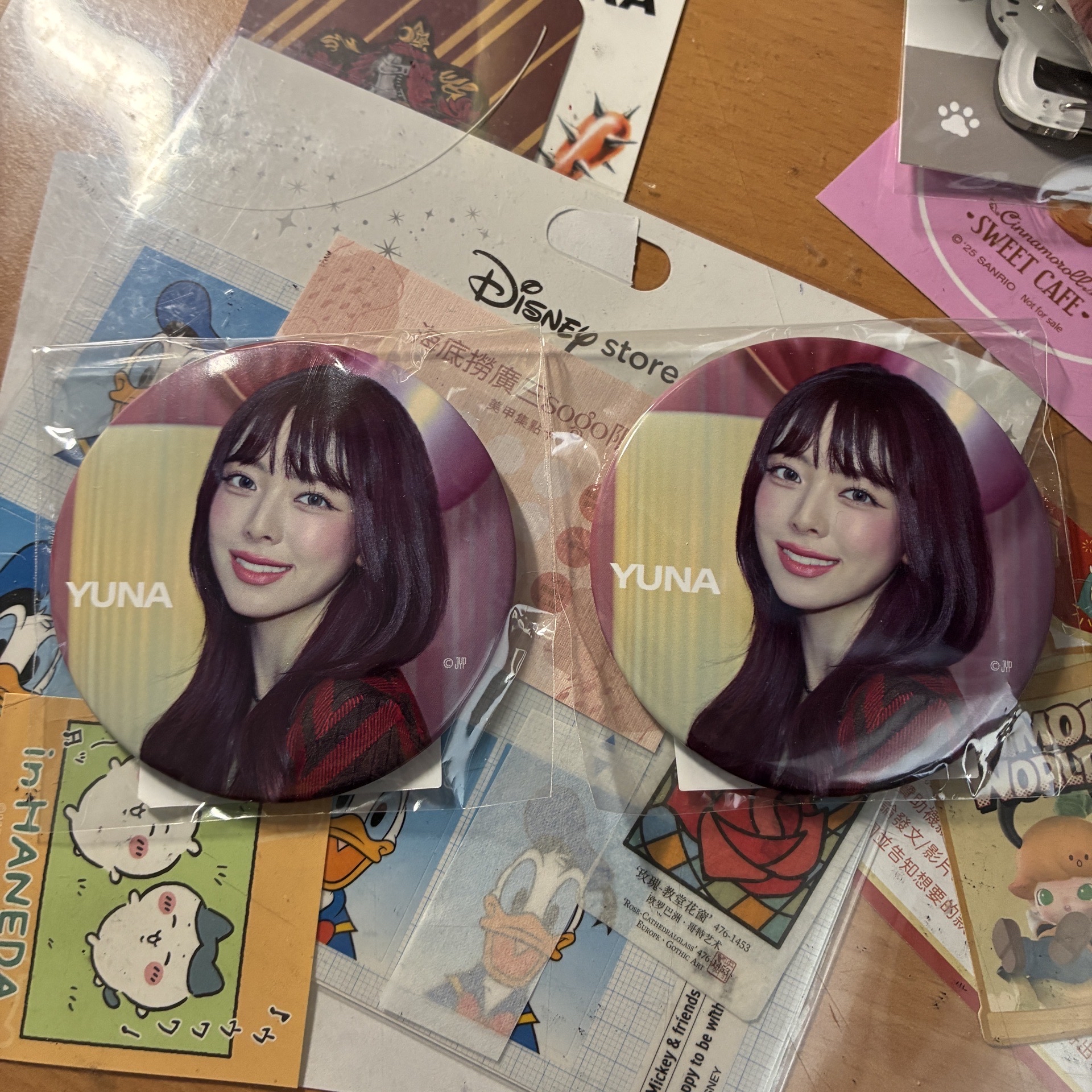 ITZY｜YUNA 有娜徽章