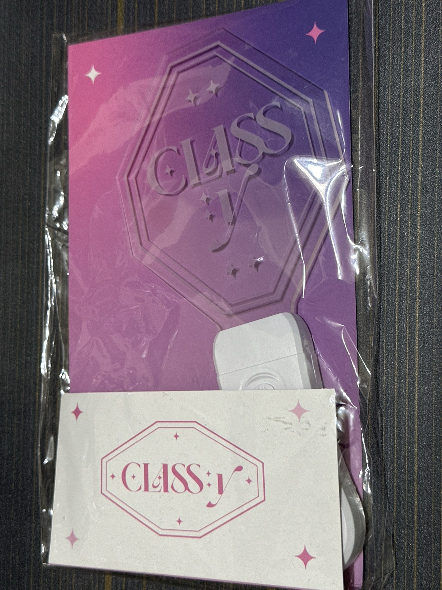 CLASS:Y 四張卡+手燈