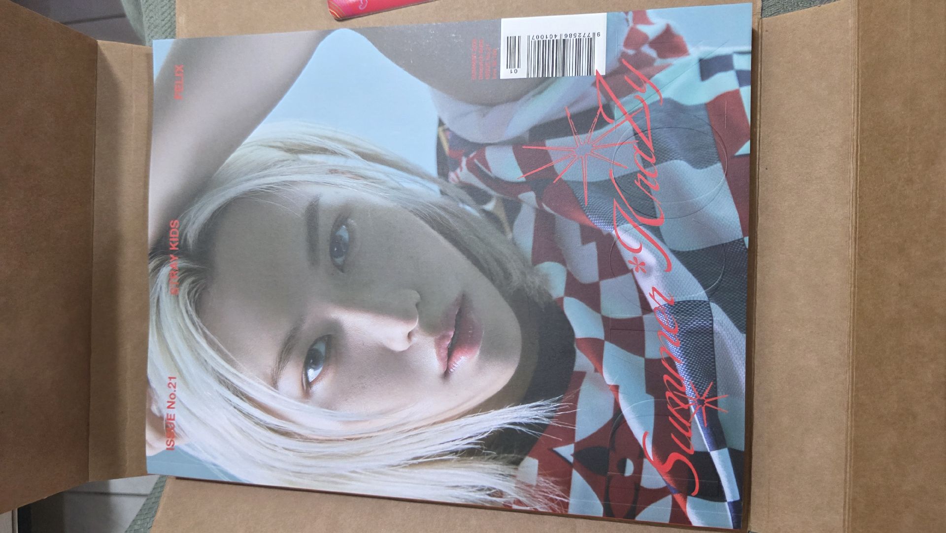 Felix DICON A版雜誌