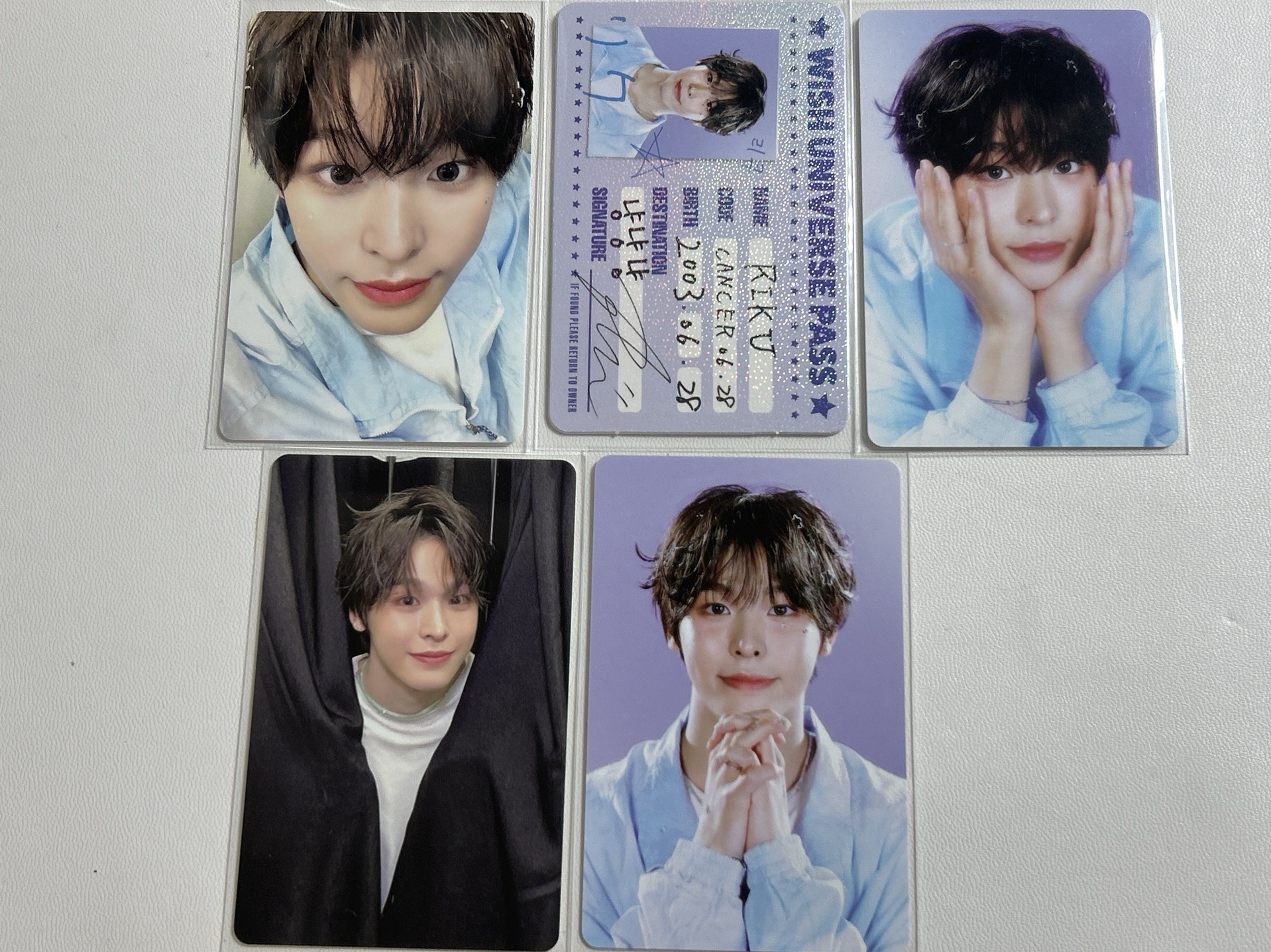 riku年曆卡固配一套+年曆後續隨機卡*2