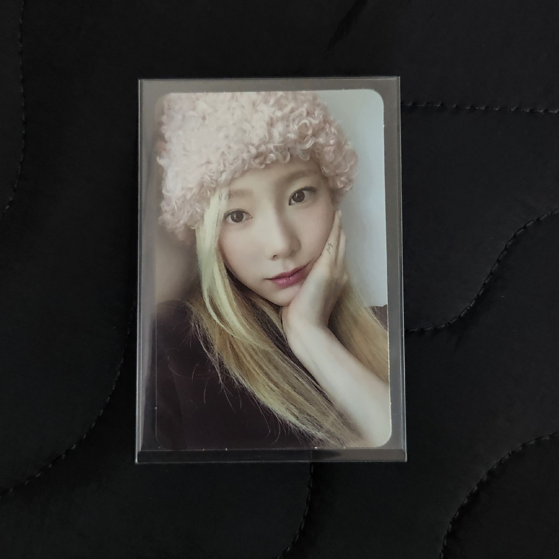 INVU 專輯卡 限量版 毛帽妍