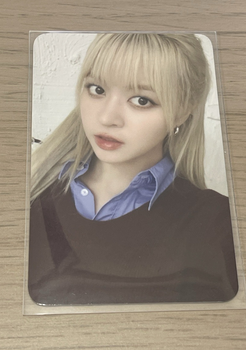 NMIXX Lily正規一快閃  書籤卡 