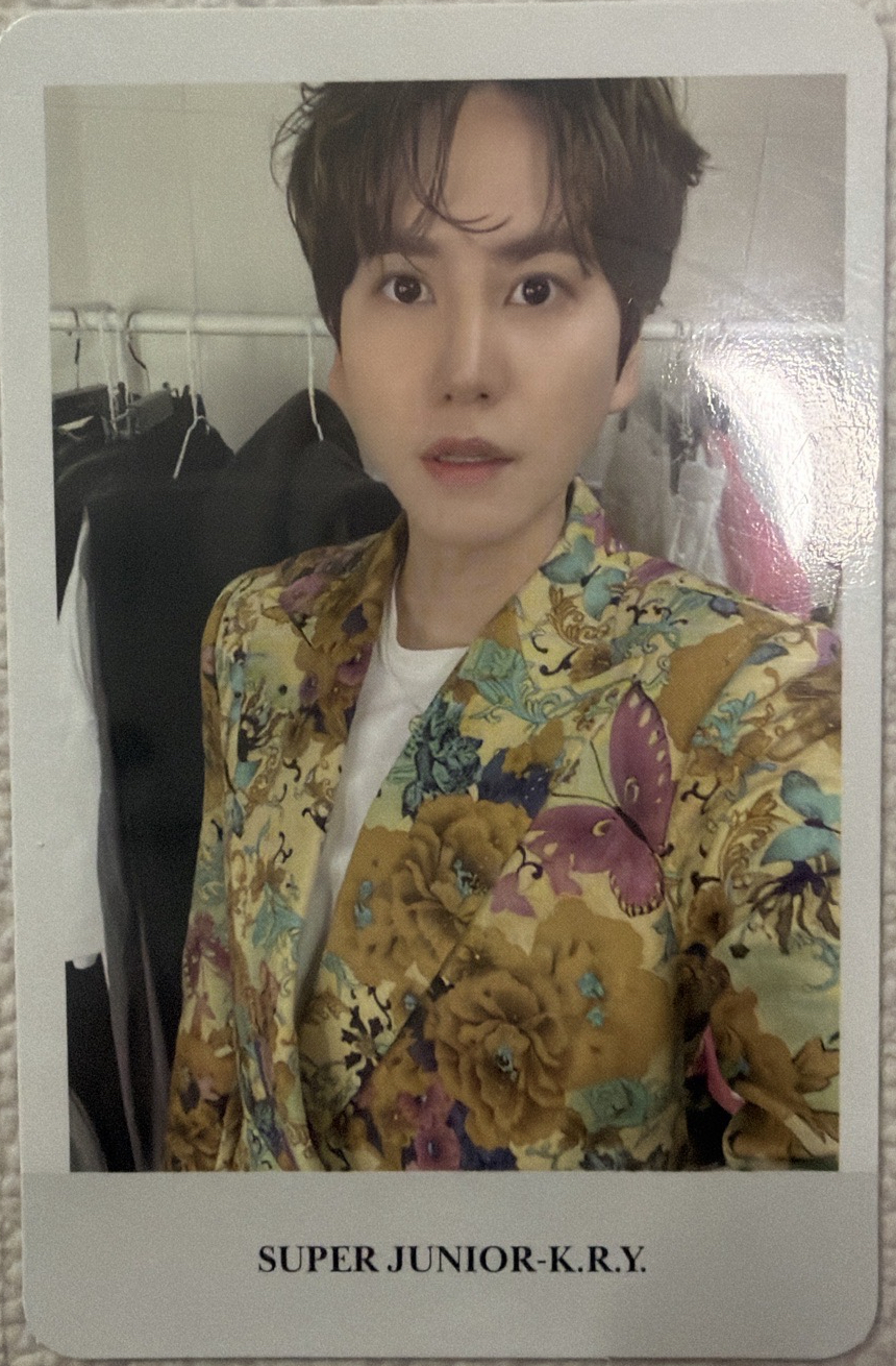 super junior-k.r.y.正規一輯花西裝圭